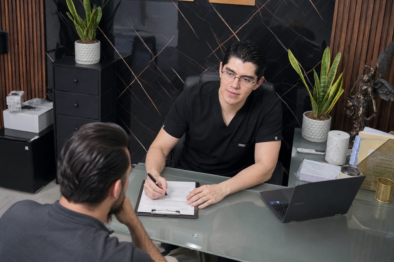 Consulta Médica & Explicación Detallada